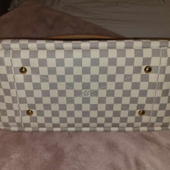 Louis Vuitton Artsy MM - Picture 3 of 10